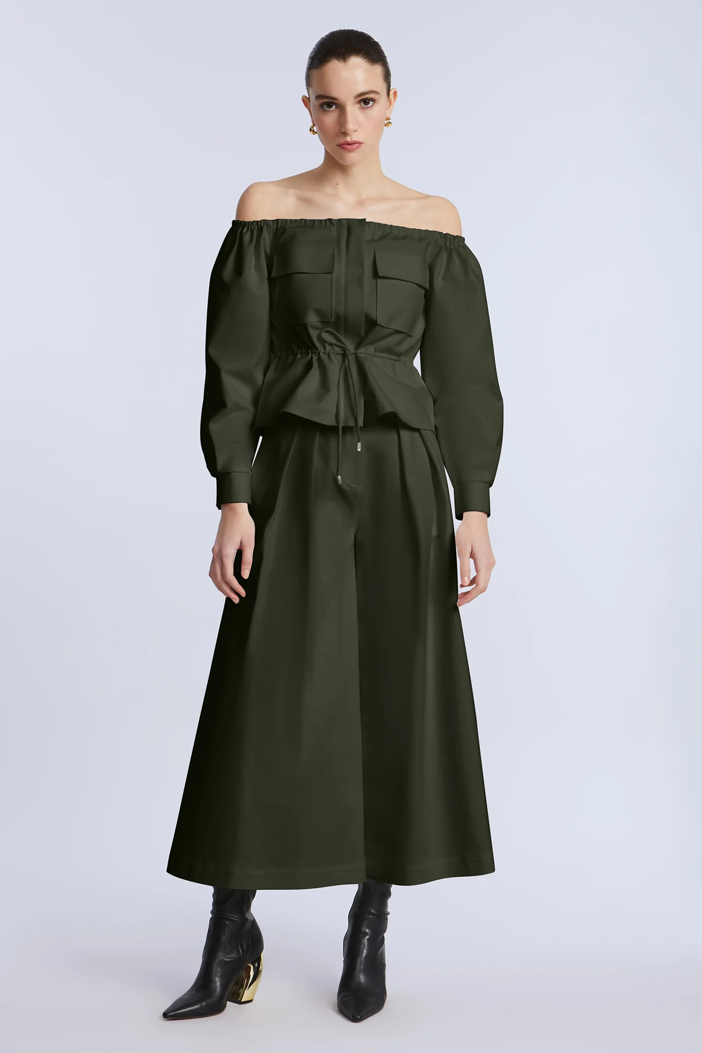 Pleated Front Crop Pant - Builderot