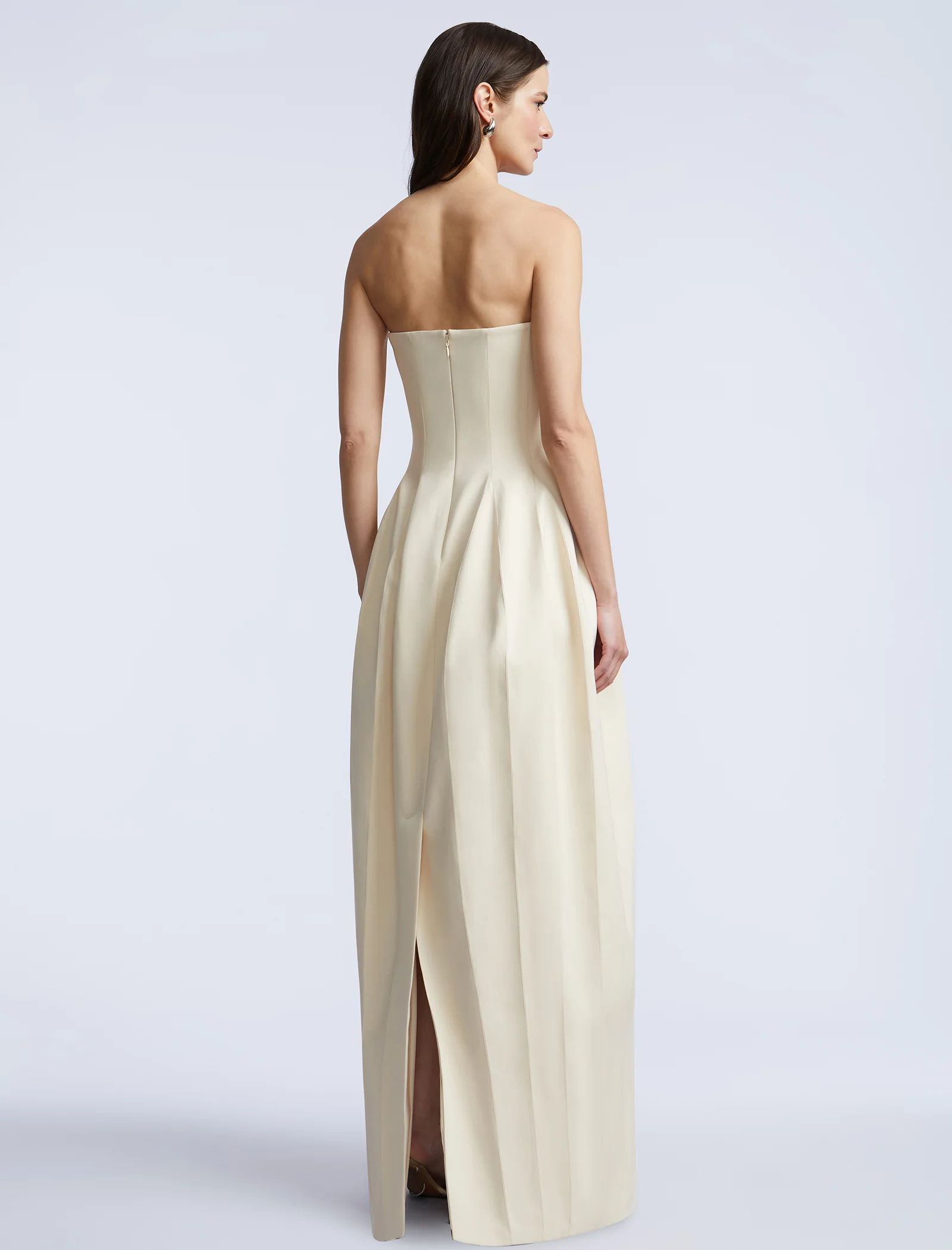 Solid Structured Gown - Builderot