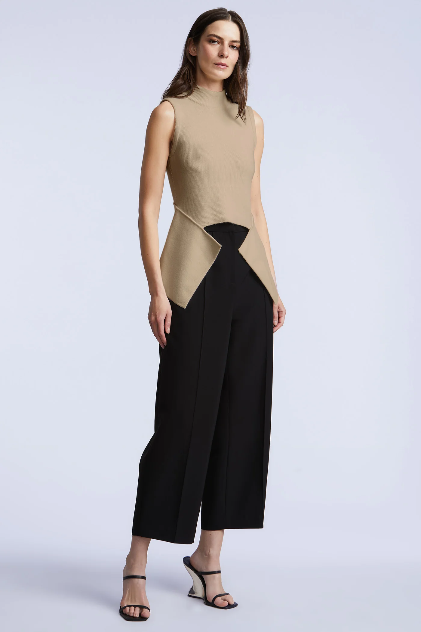 Rhea Sweater - Builderot