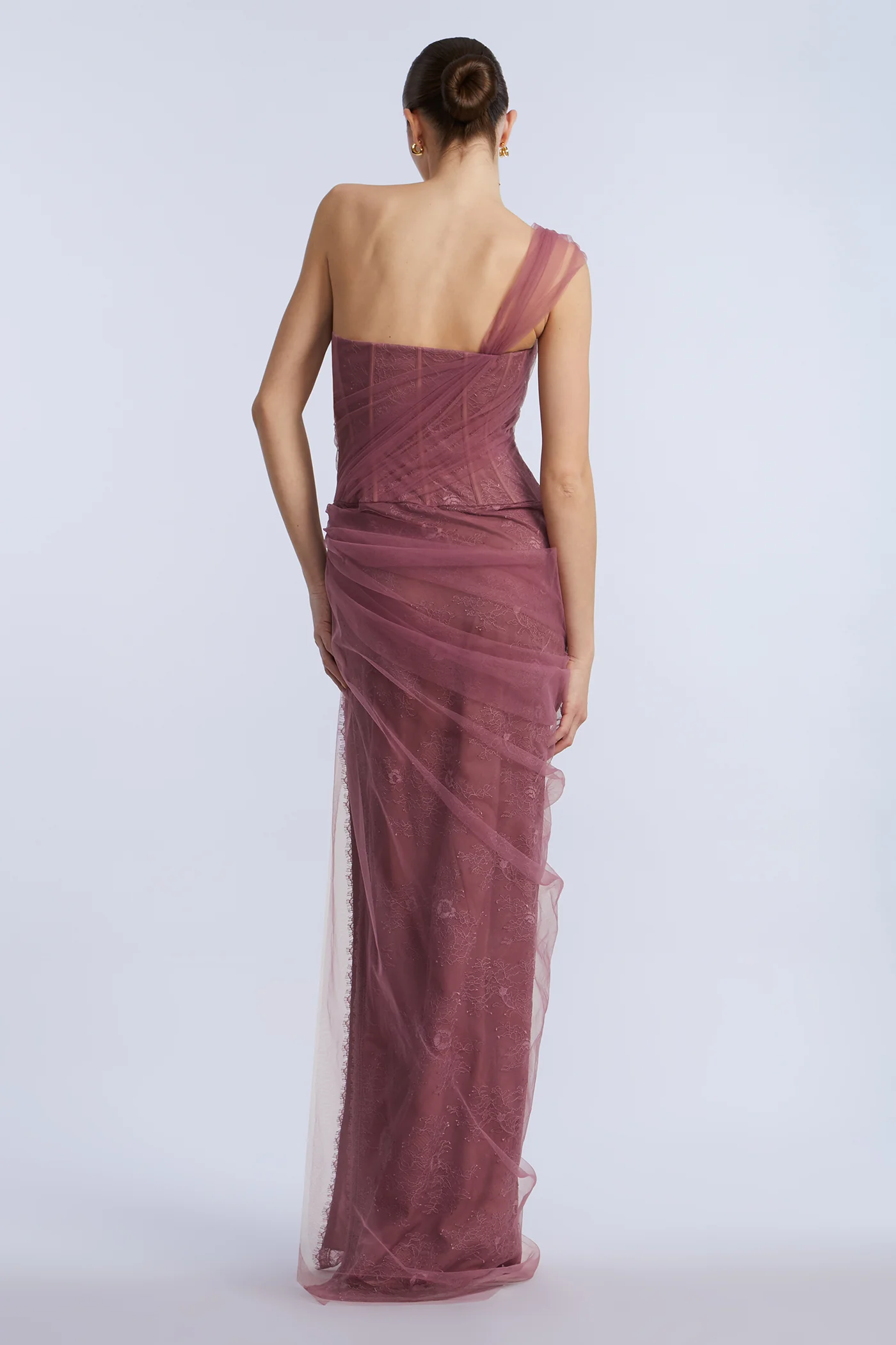 Tulle & Lace Gown - Builderot