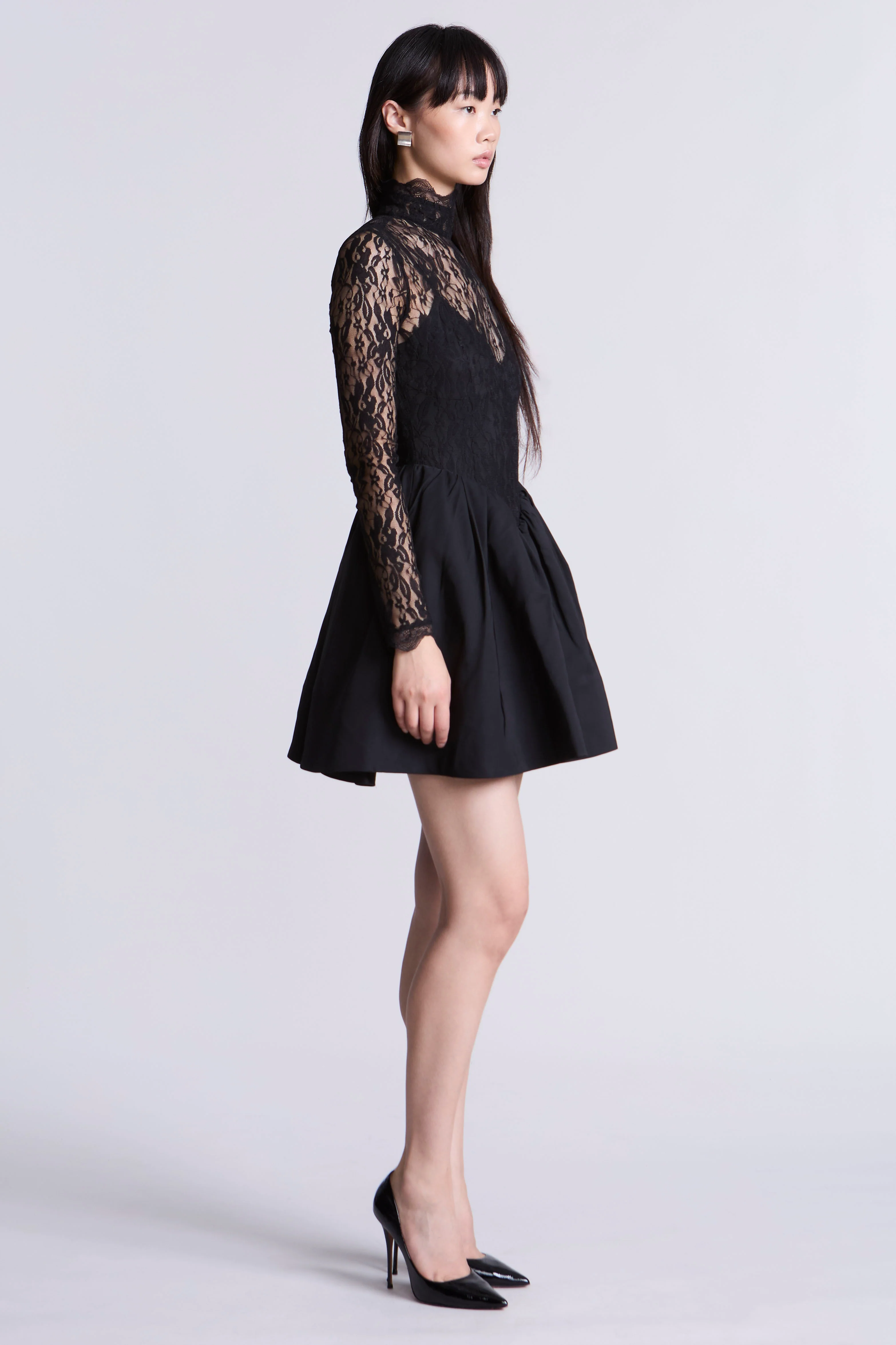 Stretch Lace Bubble Dress - Builderot